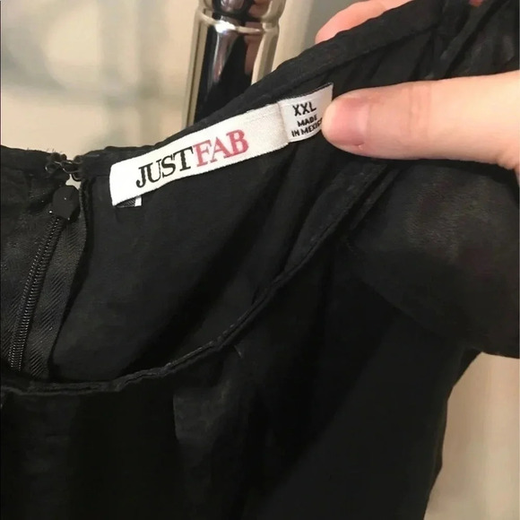 COLD Shoulder black dress size XXL - Picture 5 of 7